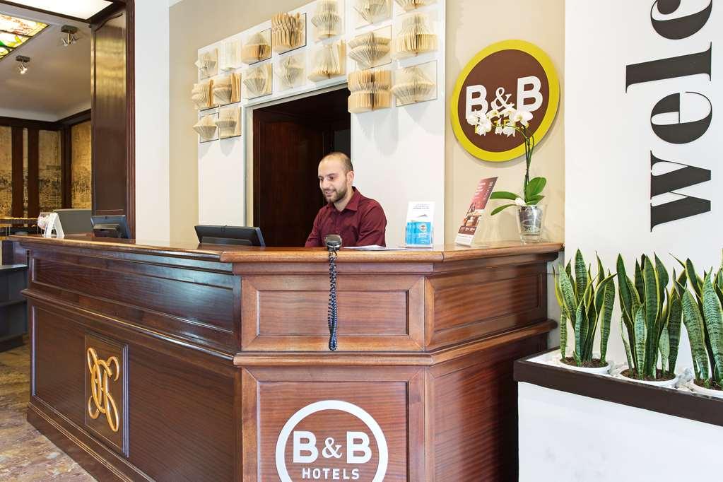 B&B Hotel Napoli Интерьер фото